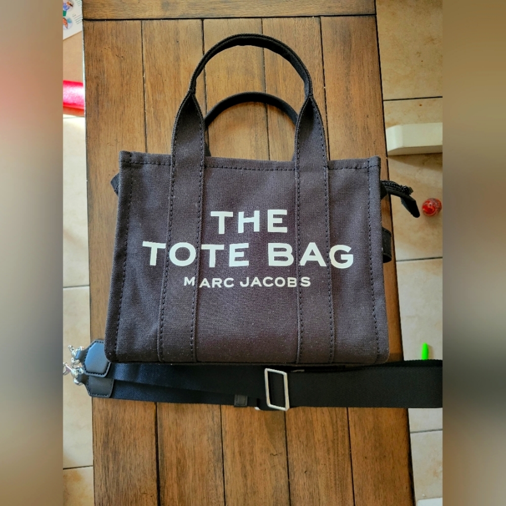 Marc Jacobs The Tote Bag